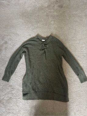 SO Olive Lace-Up V-Neck Tunic Sweater